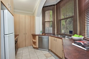 High-St-2-30-Randwick-Kitchen-Low